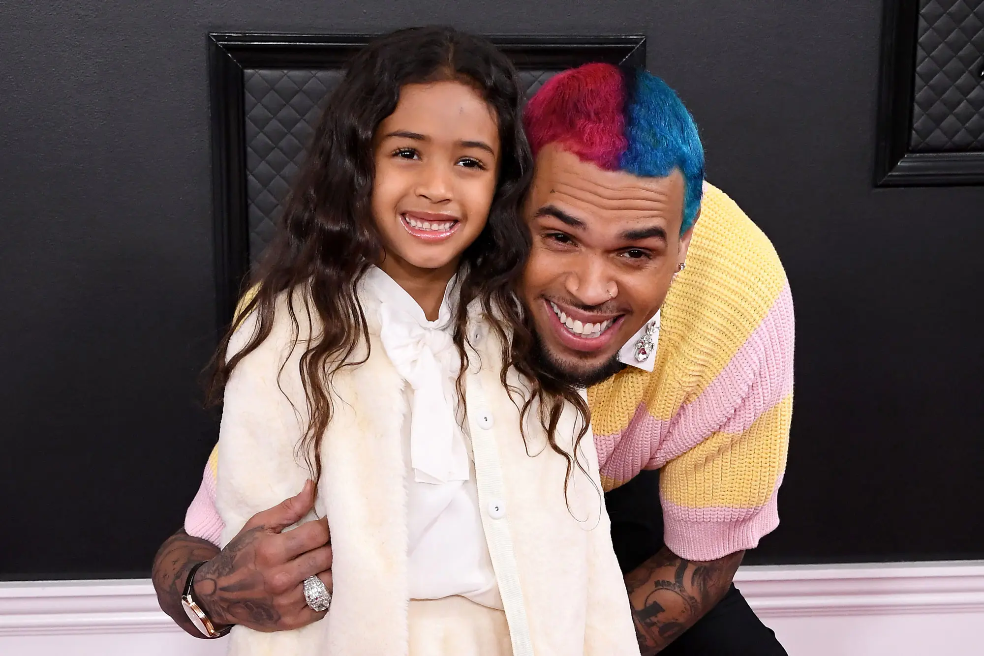 Chris Brown Yasabye Urukiko Guhisha Amakuru Ajyanye n’Urubanza Aregwamo, Yitwaje Umutekano w’Umuryango we
