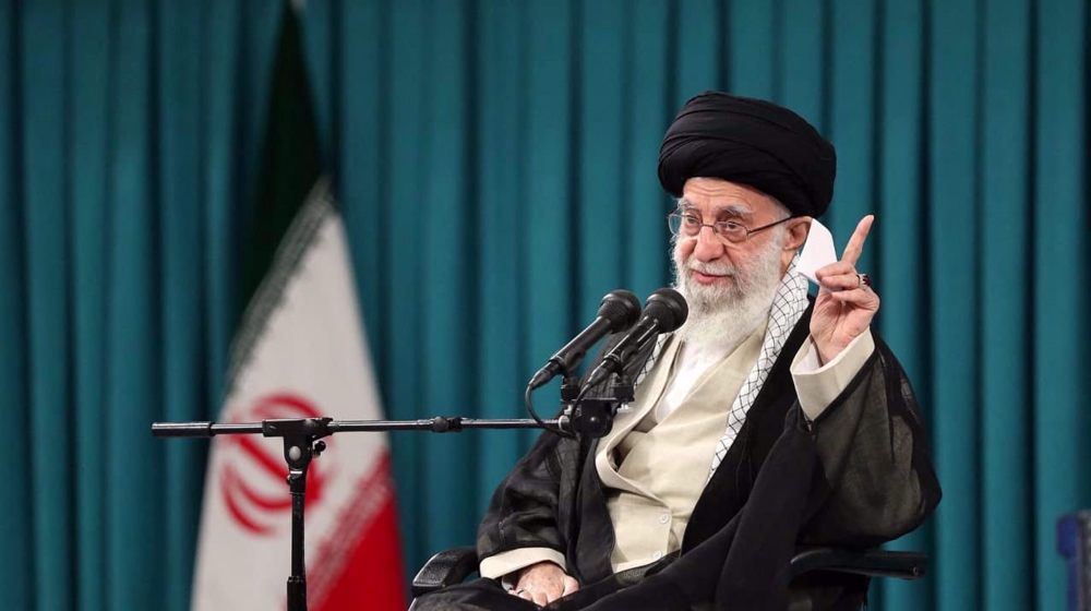Ayatollah Khamenei Yatangaje Abamusimbura mu Gihe Yakwicwa.